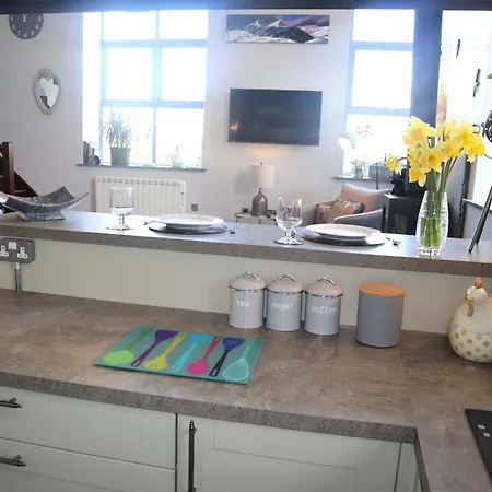 Semesterbostad The Dairy, Yealand Redmayne In A Rural Setting, Bring Your Dogs And Horse