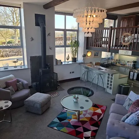 Feriehus The Dairy, Yealand Redmayne In A Rural Setting, Bring Your Dogs And Horse Beetham