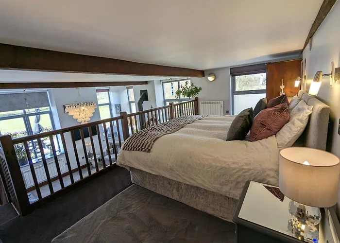 The Dairy, Yealand Redmayne In A Rural Setting, Bring Your Dogs And Horse *